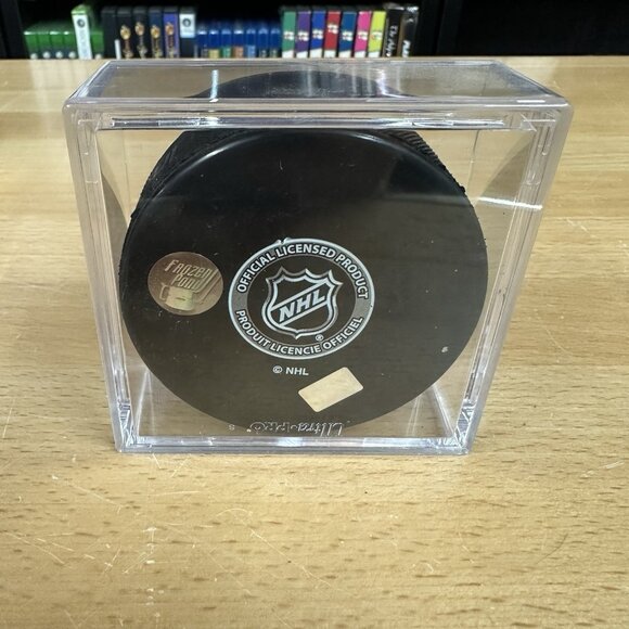 Darcy Tucker Autographed Toronto Maple Leafs Puck #16 - Picture 4 of 4